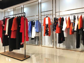 2018春夏品牌折扣女裝與鞋品批發(fā)潮流指南 熱門品牌與市場(chǎng)趨勢(shì)解析